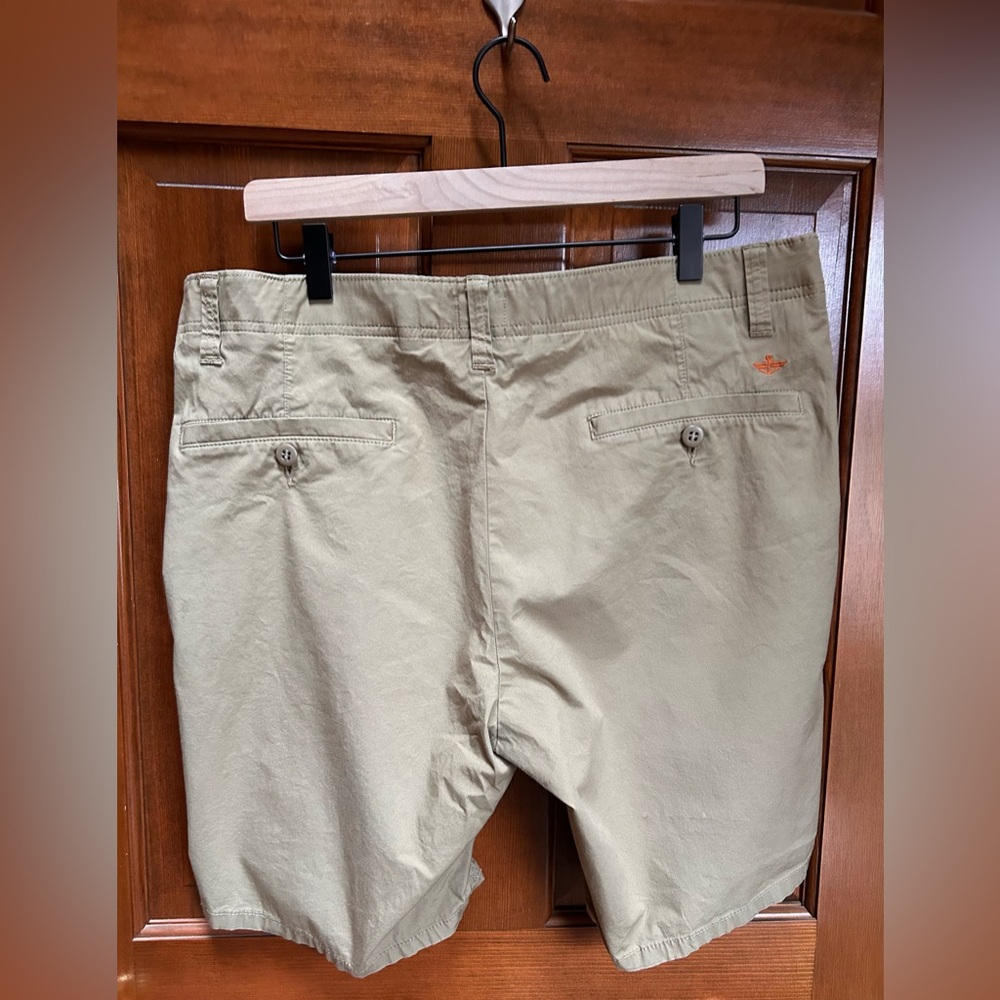 Dockers Men's Khaki Cargo Shorts - Picture 5 of 12